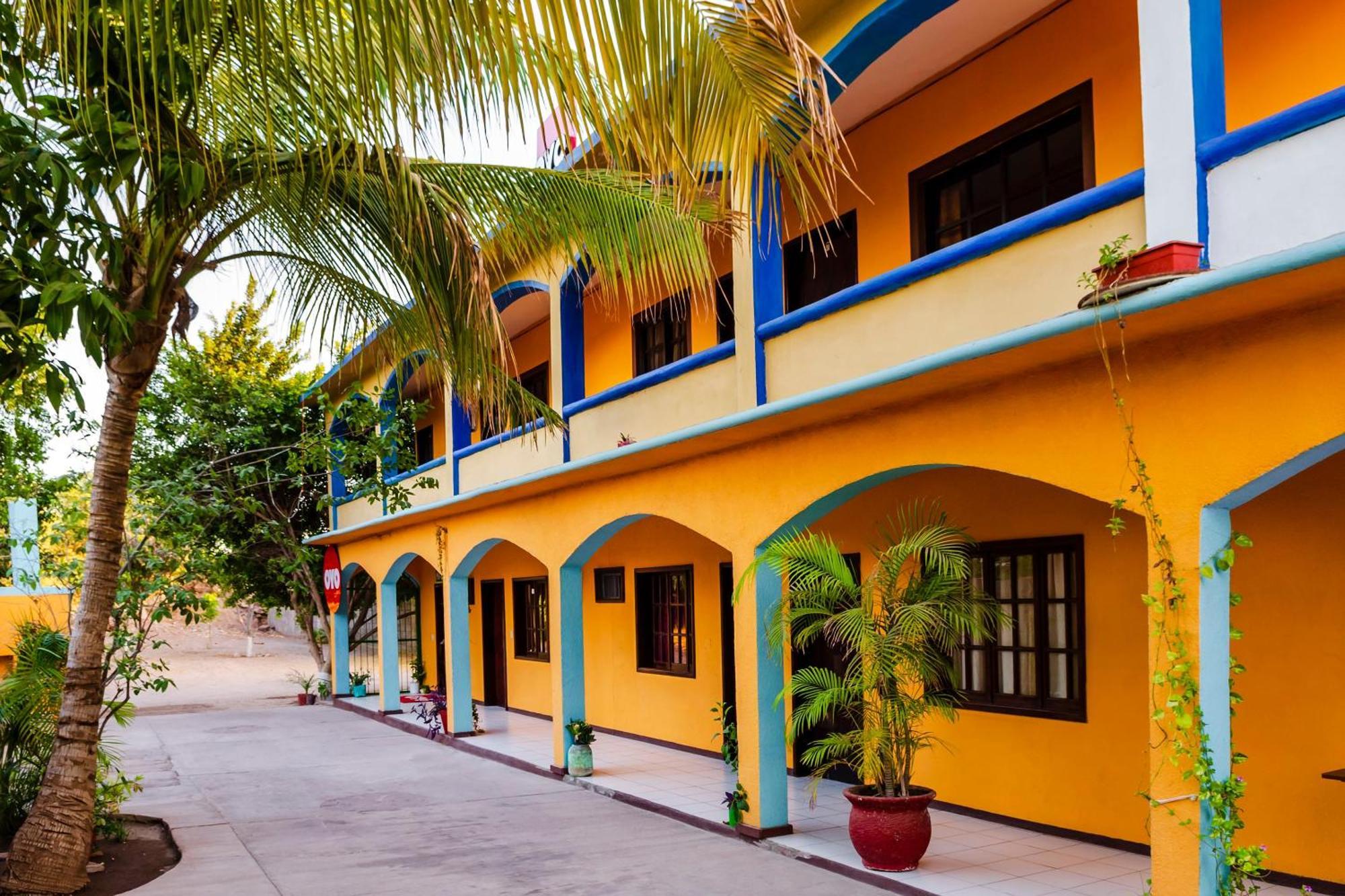 OYO Hotel Miramar Loreto  Exterior foto
